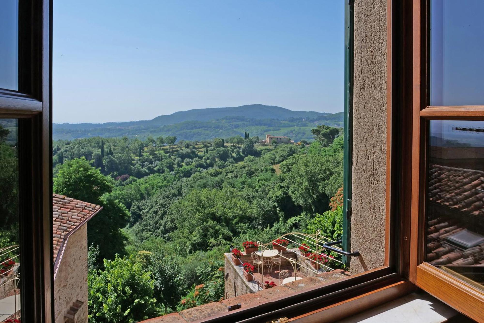 Delcorto Suites Montepulciano Stazione Exterior foto